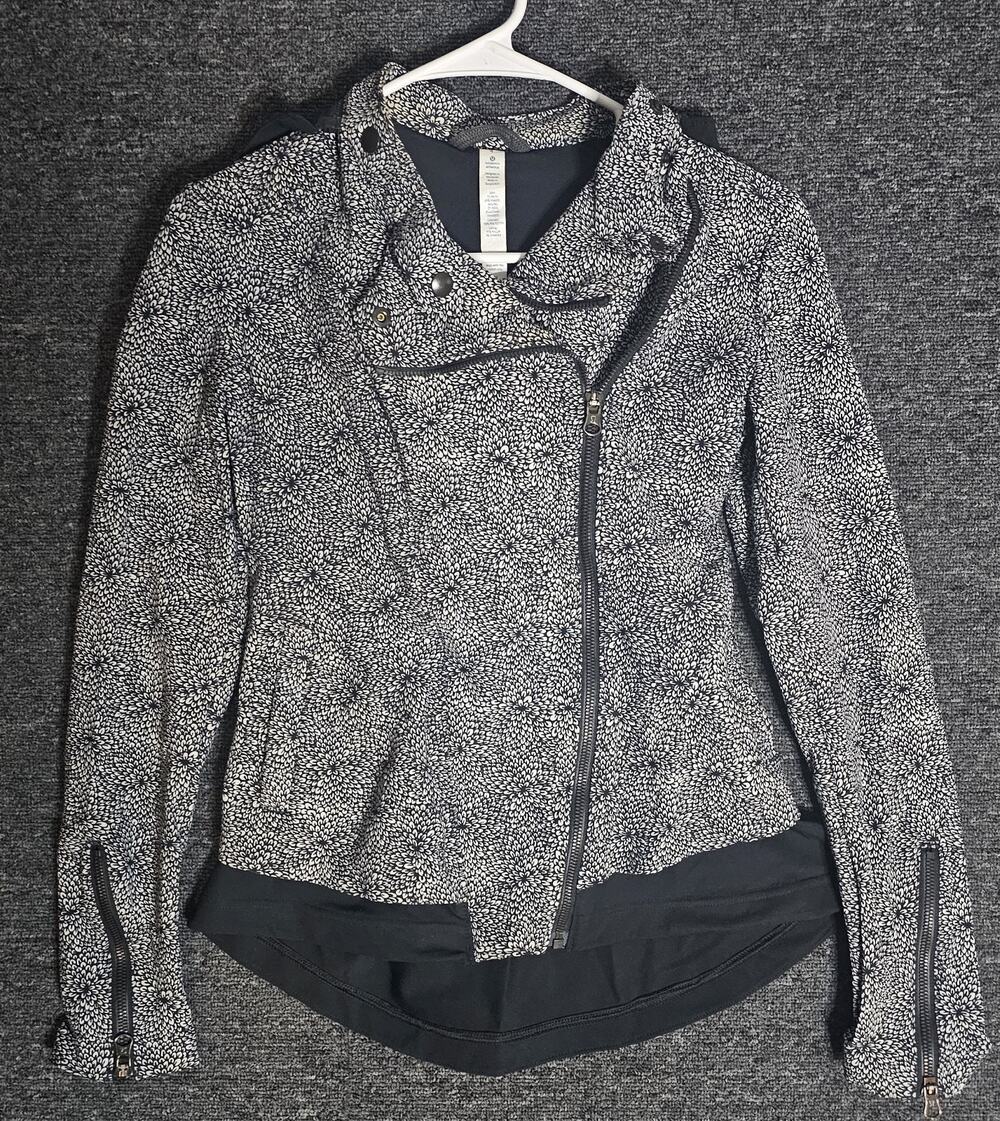 Lululemon Bust A Move Black & White Floral Print Moto Jacket Womens Size 4